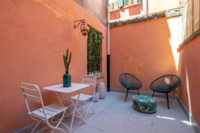 Ormesini Courtyard Apartment